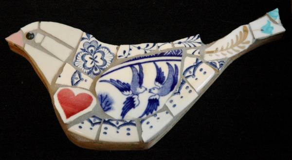 - a Ceramic by Emily Lawlor, measuring 6 x 14 cm (H x W) £34
